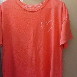 Oversized women's tee